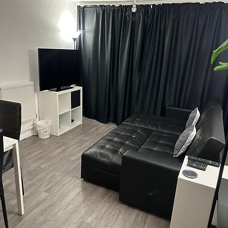 ˈpesfəl Apartment London Exterior photo